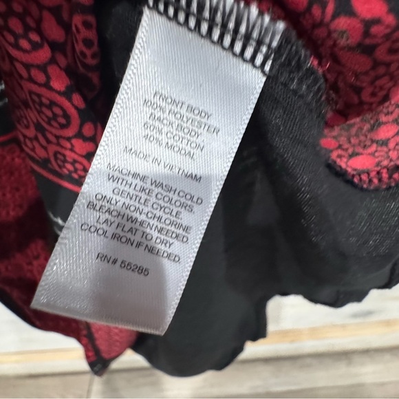 Express zip front sleeveless chiffon top ❤️ - Picture 7 of 7